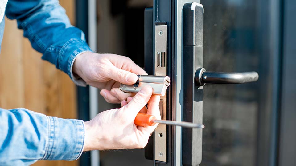 Zugefallene Tür Öffnung - Tips und Tricks zur Türöffnung